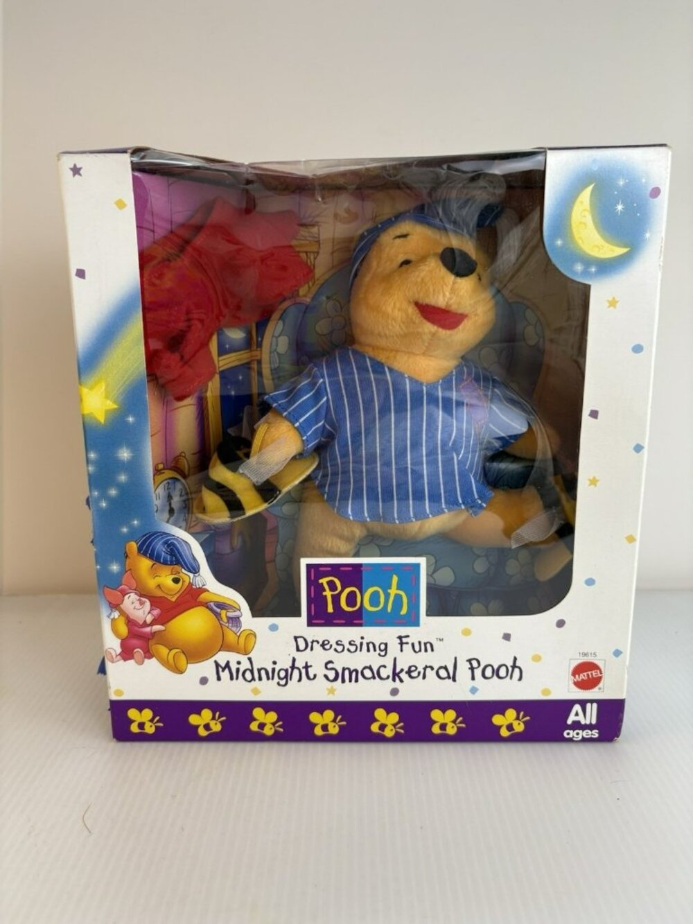 Mattel Disney Winnie the Pooh Plush Dressing Fun Midnight Smackerel Pooh 1998